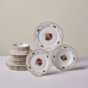 Karaca Antique Porcelain 24 Stück 6 Sitzer Dinner Set