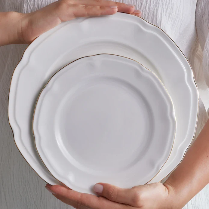 Karaca Tobias Gold 12 Personen Geschirrset, 56 Teilig – Bild 2