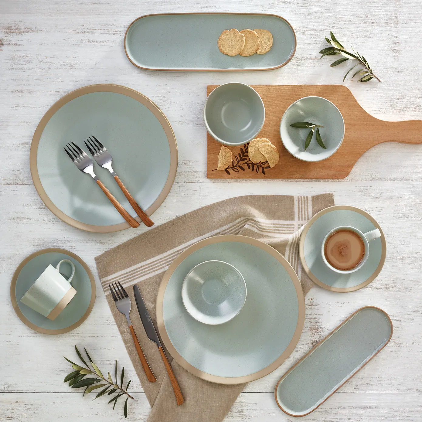 Karaca Rochelle 32 Teilige für 6 Personen Frühstücksset und Servierschalen Porzellan – Bild 6