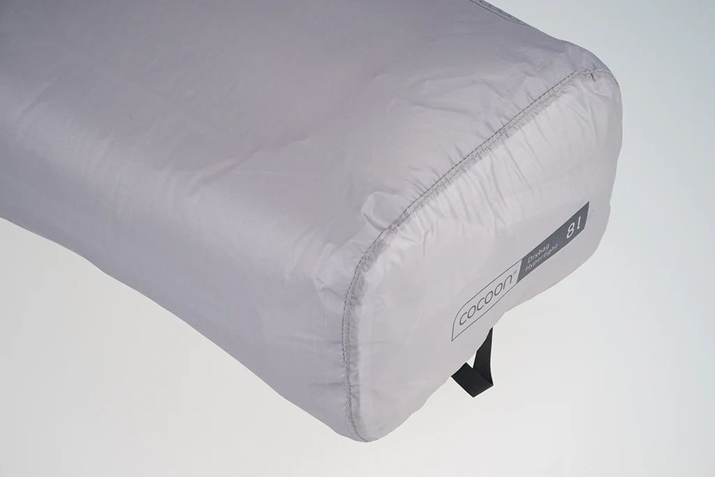 Cocoon Drybag Hyperlight 21L Coral Grey – Bild 3