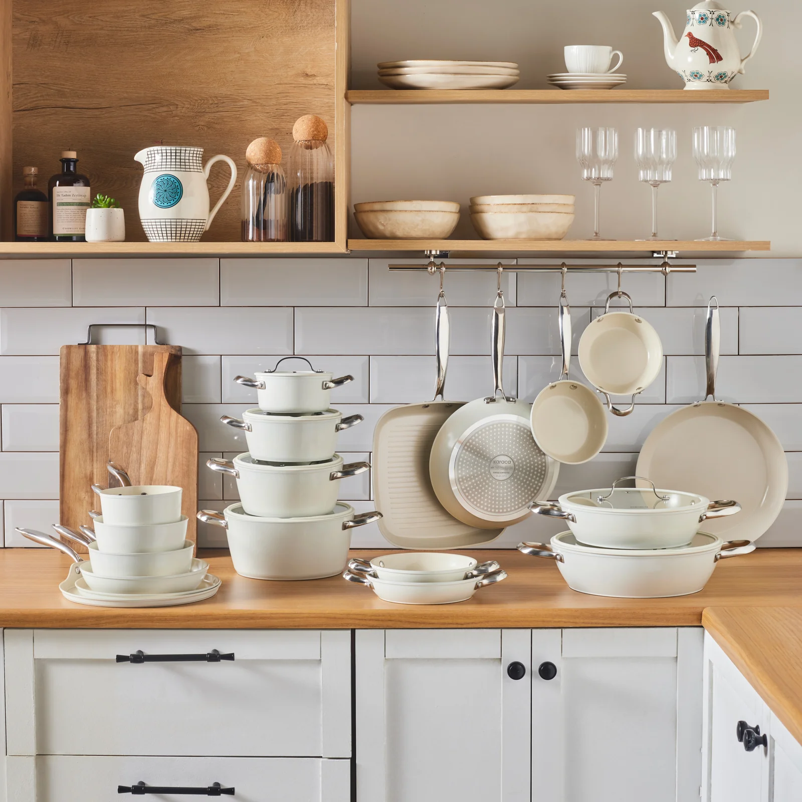 Karaca Swiss Crystal Almond Cream Stielgrill 28 cm – Bild 6