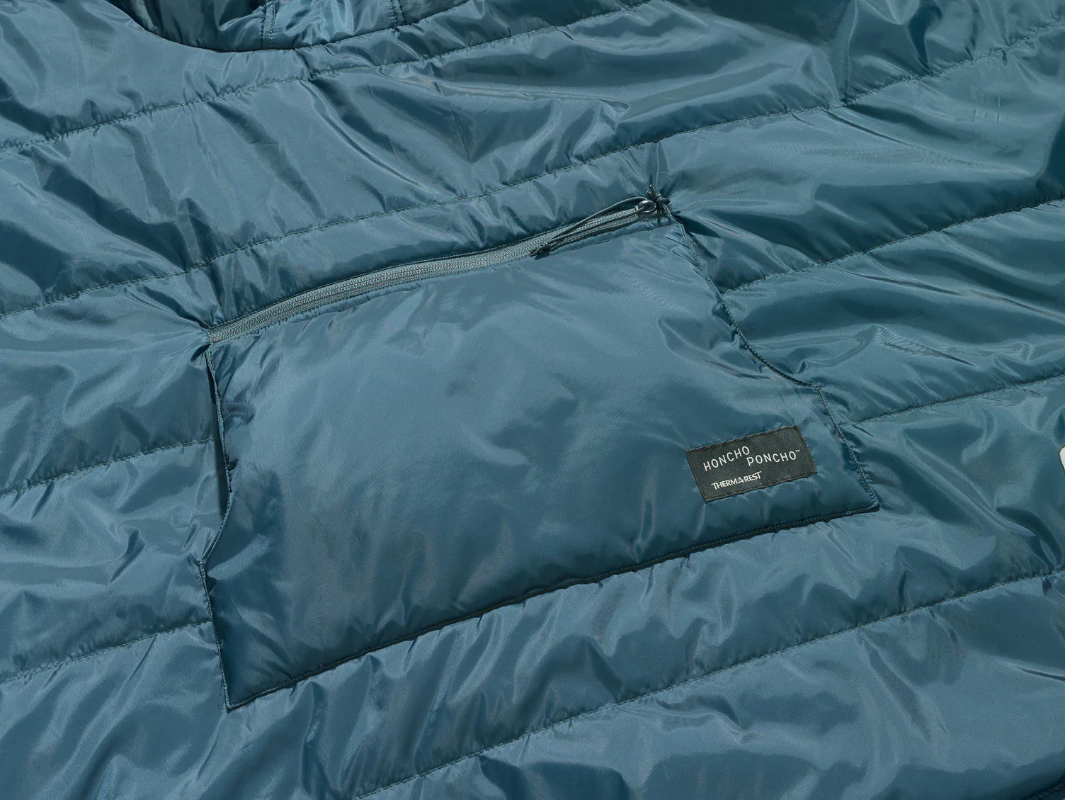 Thermarest Honcho Poncho Topo Wave – Bild 5