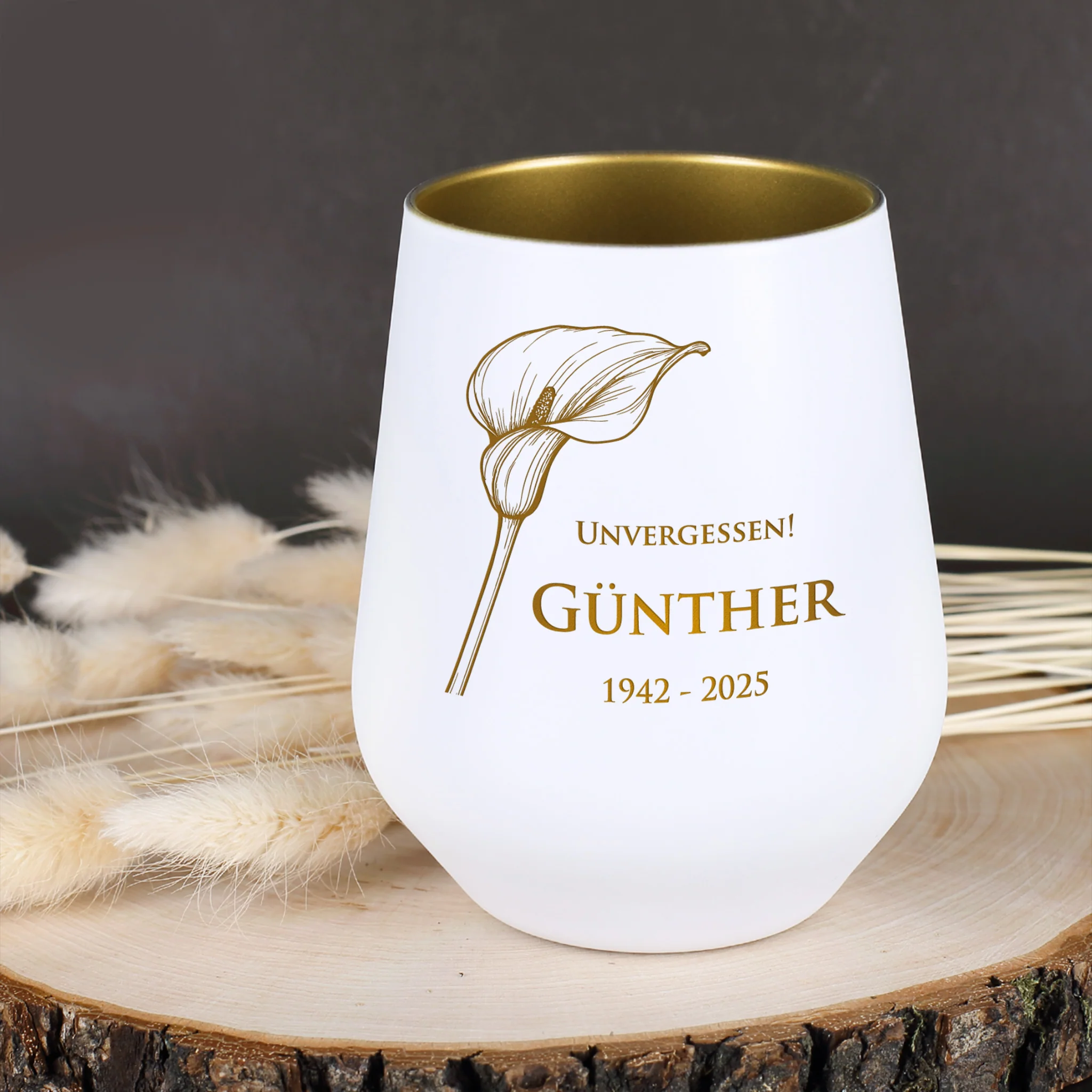 Personalisiertes Windlicht als Trauerkerze mit Gravur und Calla-Motiv | Weiß & Schwarz – Bild 2