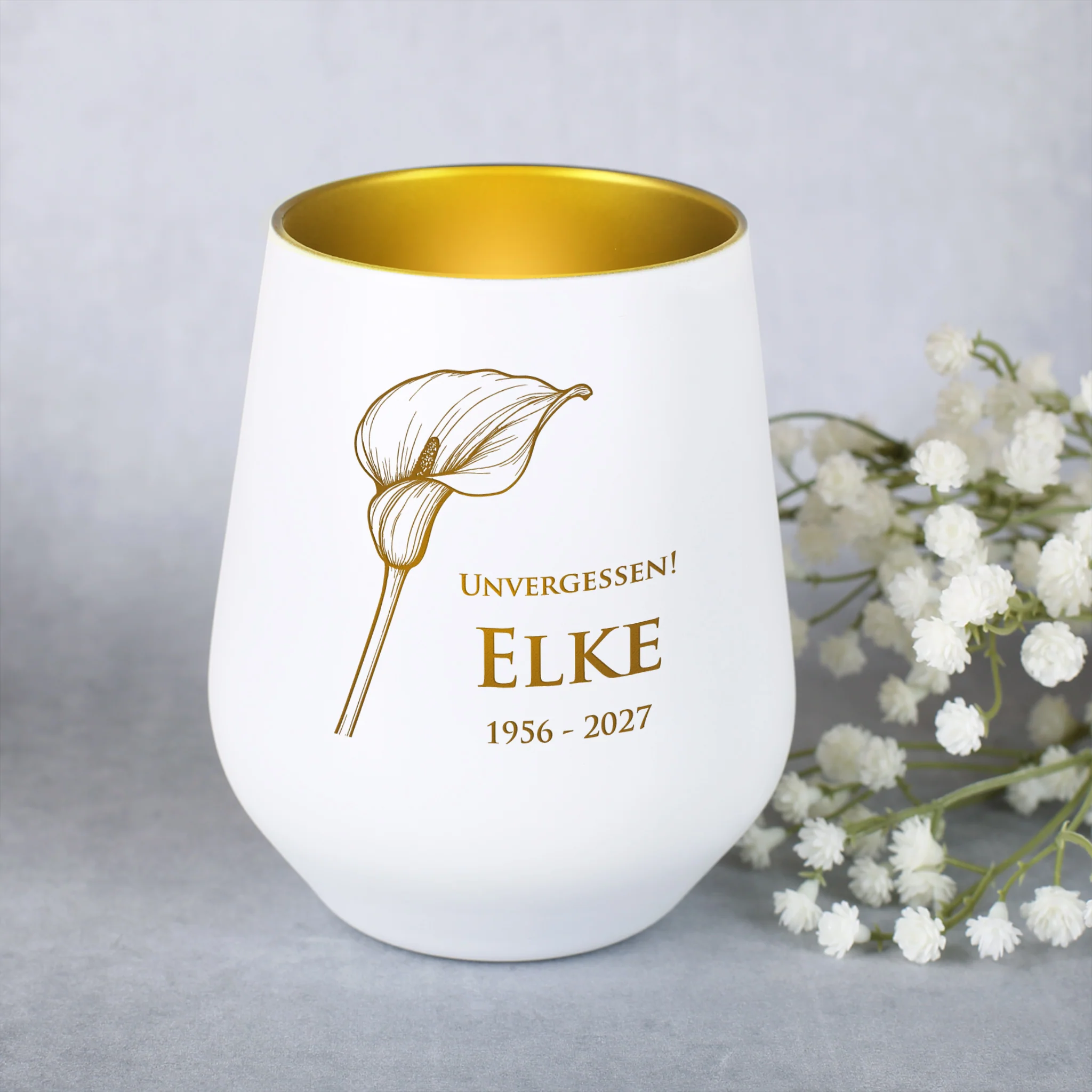 Personalisiertes Windlicht als Trauerkerze mit Gravur und Calla-Motiv | Weiß & Schwarz – Bild 6